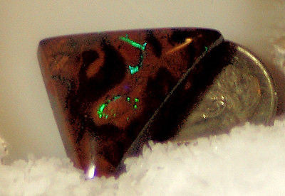 Koroit Boulder Opal triangular Cabochon green Fire - radiantrocksct
