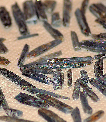 Kyanite crystals 1 lb 3.8 oz lapidary rough (561 grams) - radiantrocksct