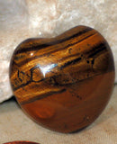 Gold Tiger's Eye Heart 21.7 gr double sided cabochon or desk stone or grid - radiantrocksct